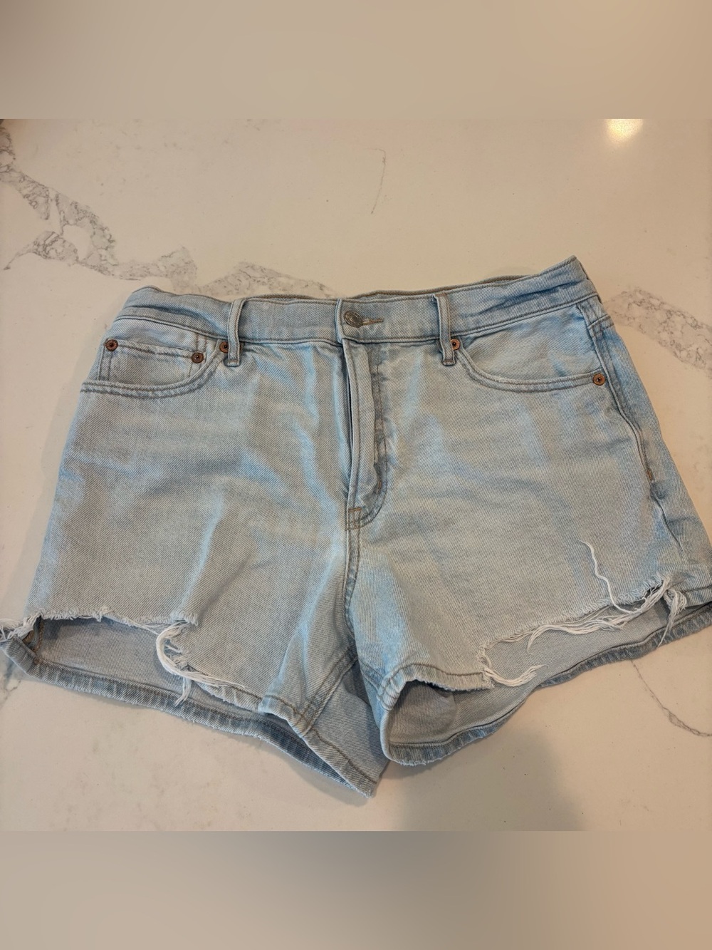 American Eagle Light Blue Women’s Denim Shorts Size 8